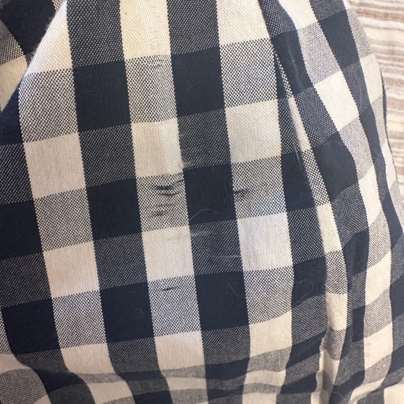 Jones New York Signature Blue And White Plaid Capri’s, Size 12 - Picture 9 of 9